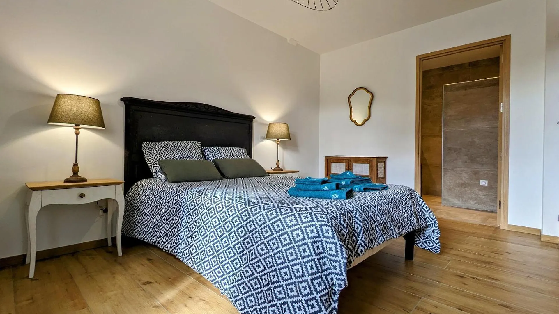 Holiday home Gite Renove Avec Charme, Cour Privee, Proche Puy-En-Velay Et Tresors De La Haute-Loire - Fr-1-582-473 Le Monteil