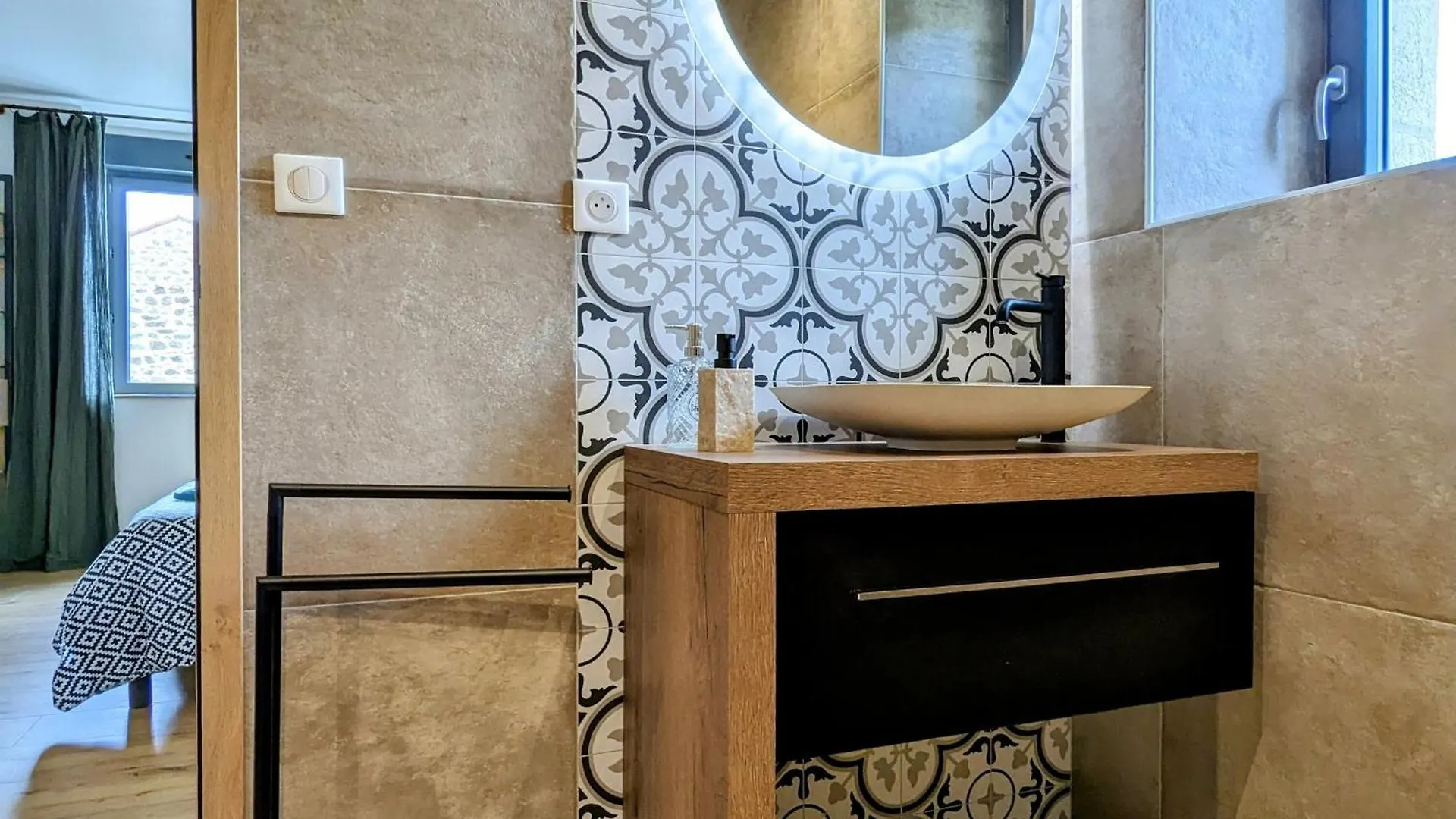 Gite Renove Avec Charme, Cour Privee, Proche Puy-En-Velay Et Tresors De La Haute-Loire - Fr-1-582-473 Le Monteil  Le Monteil (Haute-Loire)