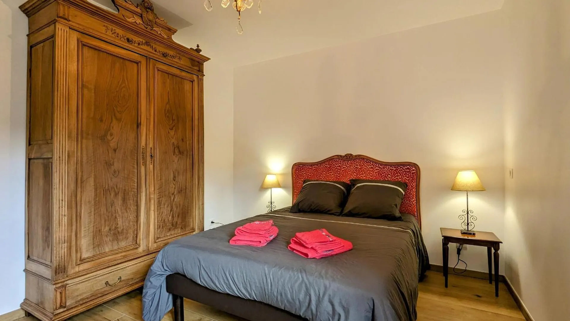 Holiday home Gite Renove Avec Charme, Cour Privee, Proche Puy-En-Velay Et Tresors De La Haute-Loire - Fr-1-582-473 Le Monteil  France