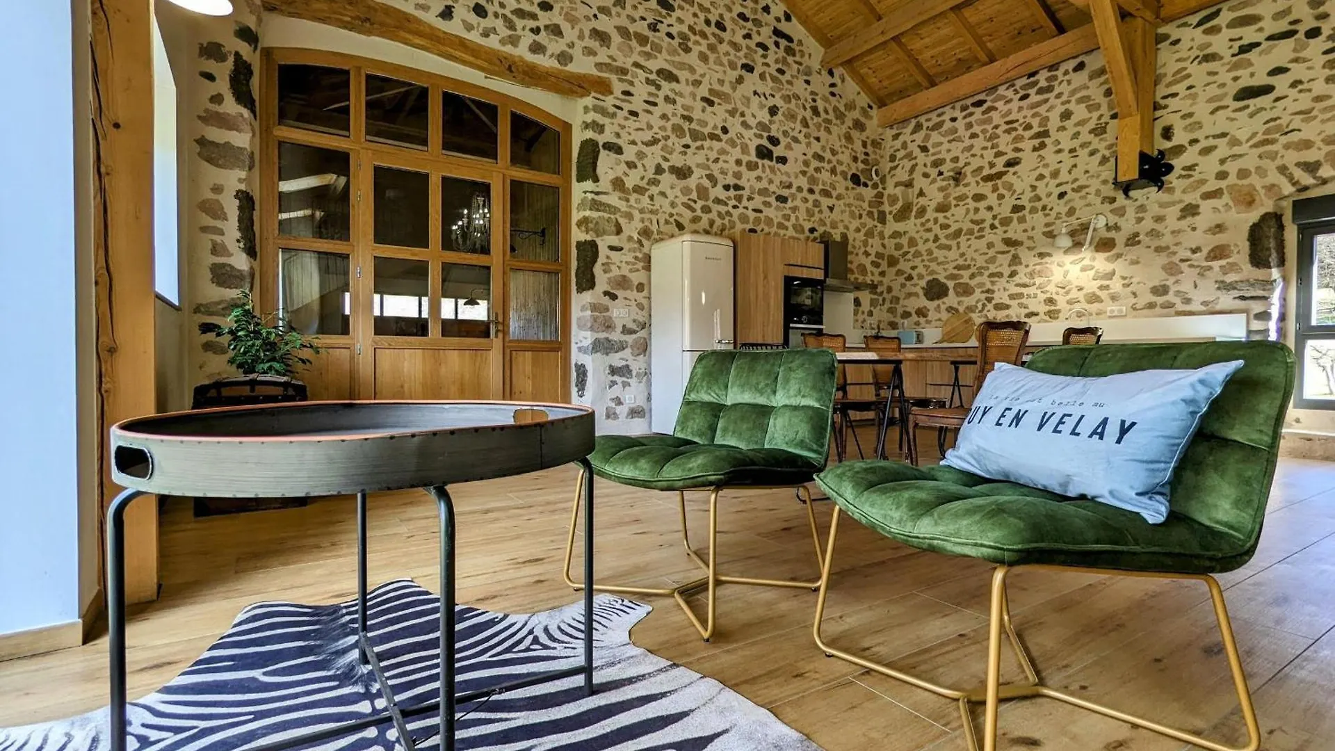 Gite Renove Avec Charme, Cour Privee, Proche Puy-En-Velay Et Tresors De La Haute-Loire - Fr-1-582-473 Le Monteil