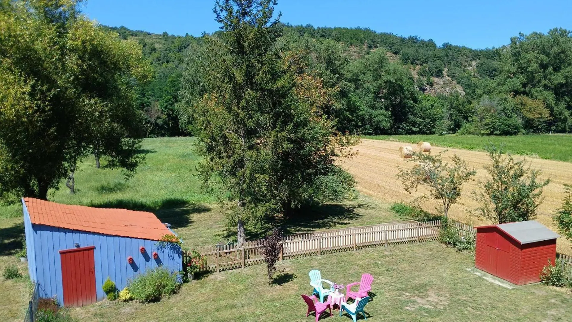 Holiday home Gite Renove Avec Charme, Cour Privee, Proche Puy-En-Velay Et Tresors De La Haute-Loire - Fr-1-582-473 Le Monteil